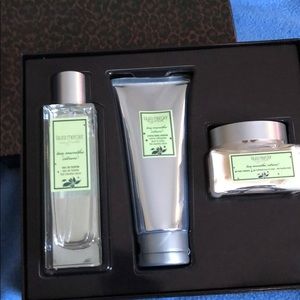 Laura mercier, body cleanse,perfume and lotion